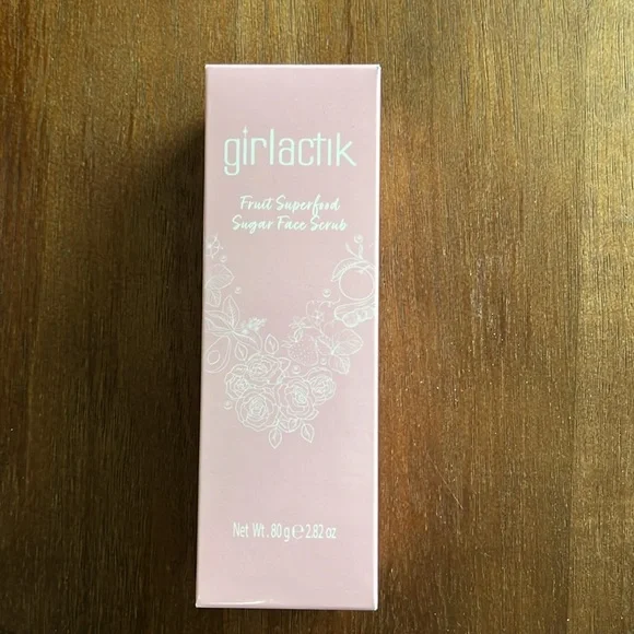 🌟Girlactik Face Scrub🌟 - Picture 2 of 2